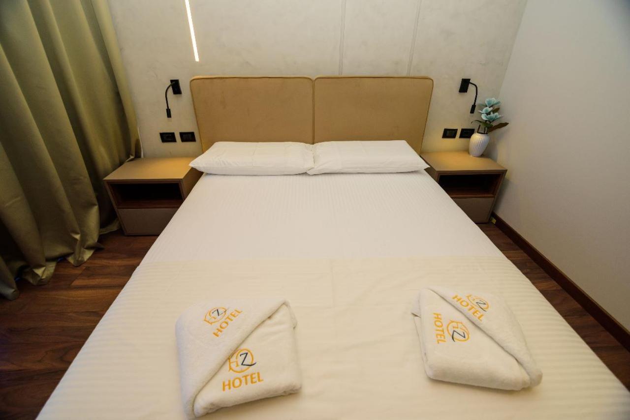 Hotel Zeneli Vlorë Buitenkant foto